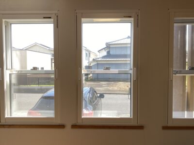 窓ガラスフィルム施工のイメージ